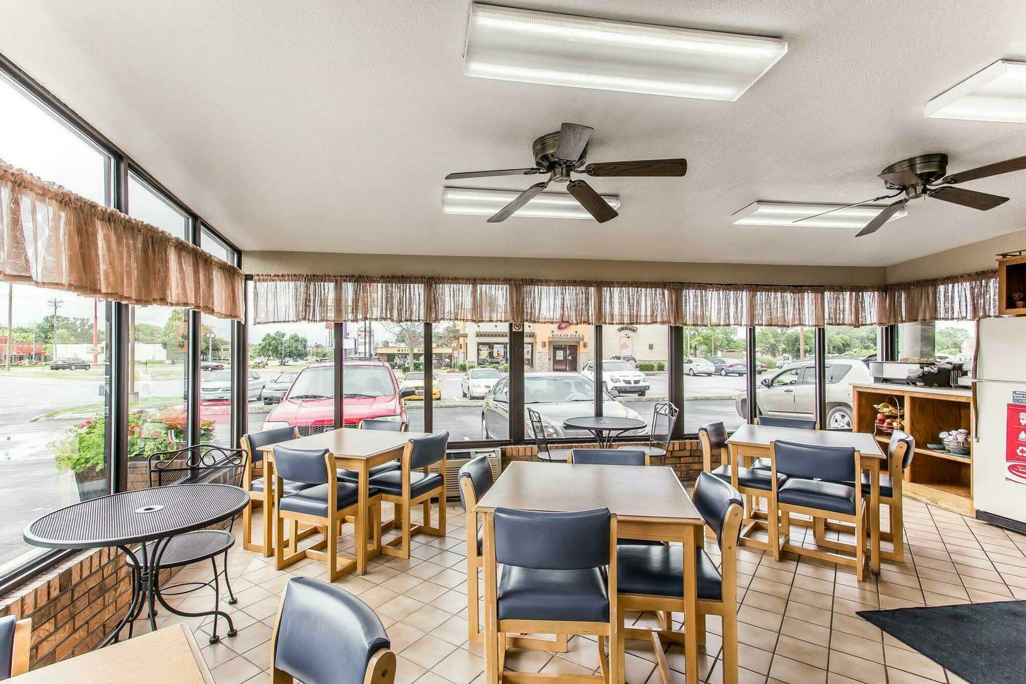 Econo Lodge Lebanon Extérieur photo